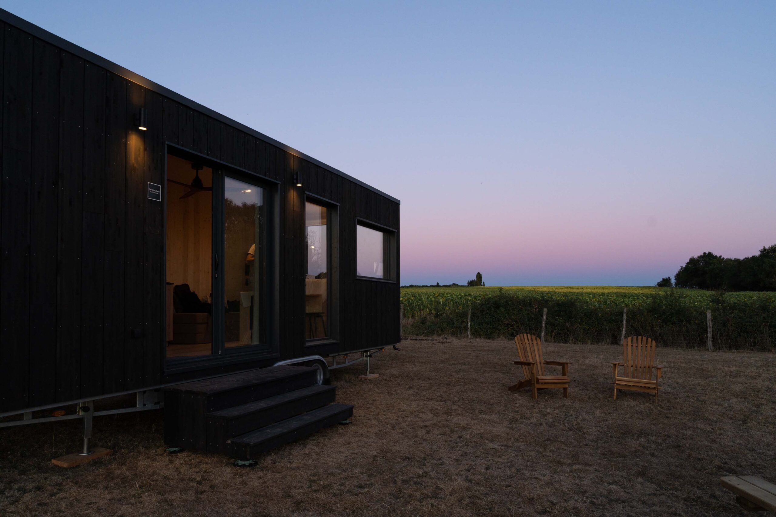 Tiny House au coucher du soleil